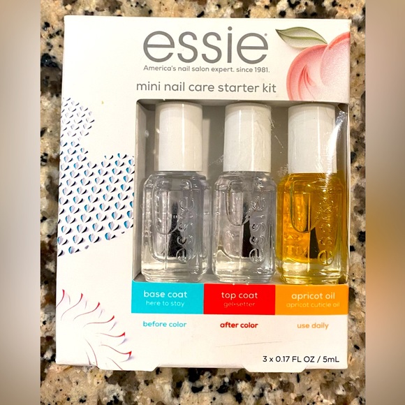 Essie Nail Kit - Picture 1 of 2